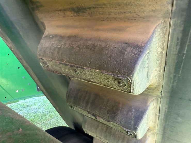2021-john-deere-9570rx-image-26
