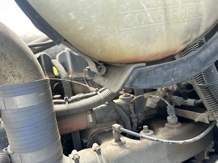 1999-mack-rd688s-image-56