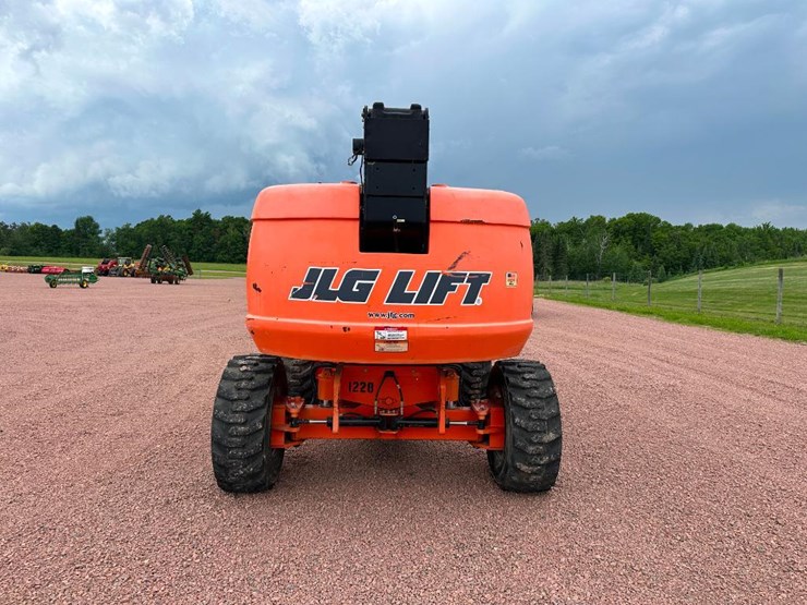 2008-jlg-600s-image-5