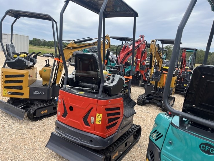 cfg-mx15rx-mini-excavator-image-2