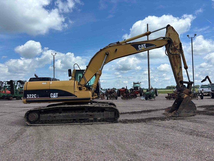 caterpillar-322cl-image-6