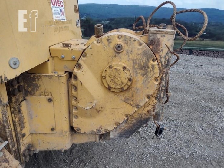 2006-deere-700j-lt-image-44