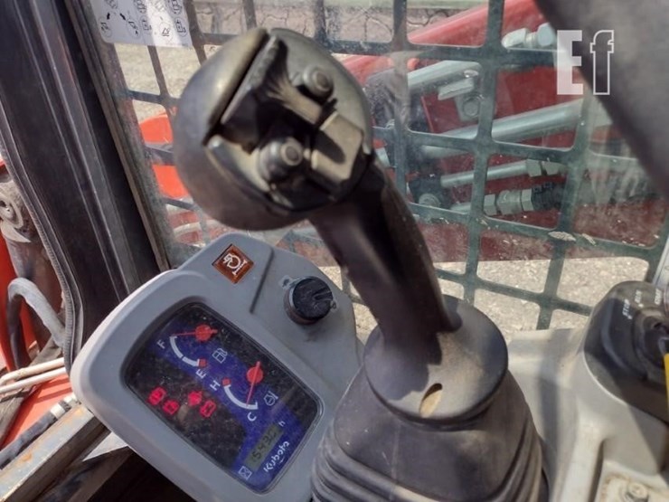2021-kubota-svl65-2-image-8