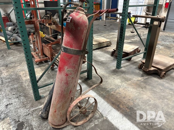 fire-extinguisher-(dr11841)-image-1