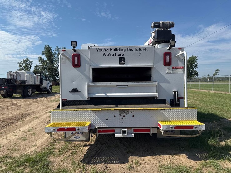 2019-ford-f550-xl-image-7