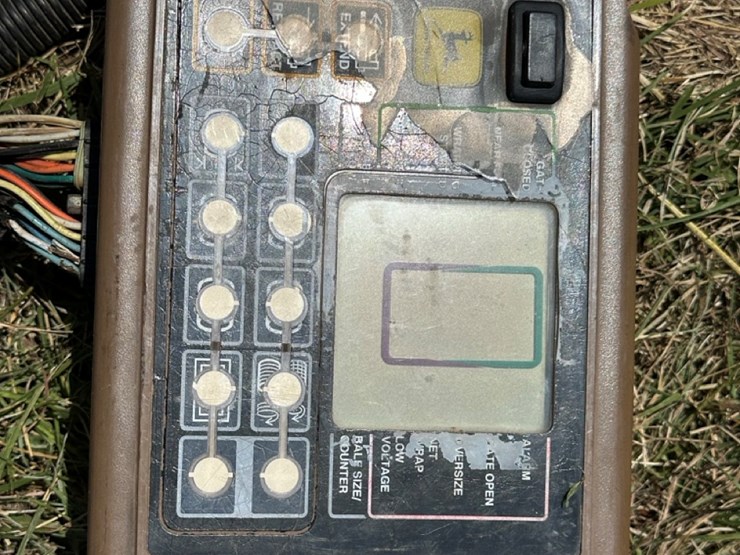 1998-john-deere-566-image-19