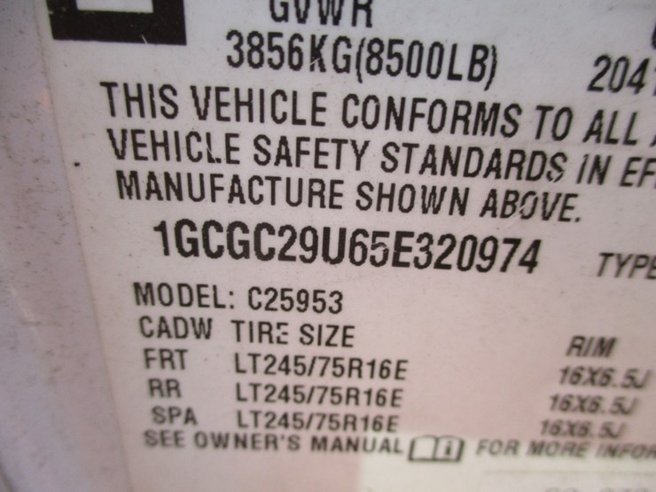 2005-chevrolet-2500-image-13
