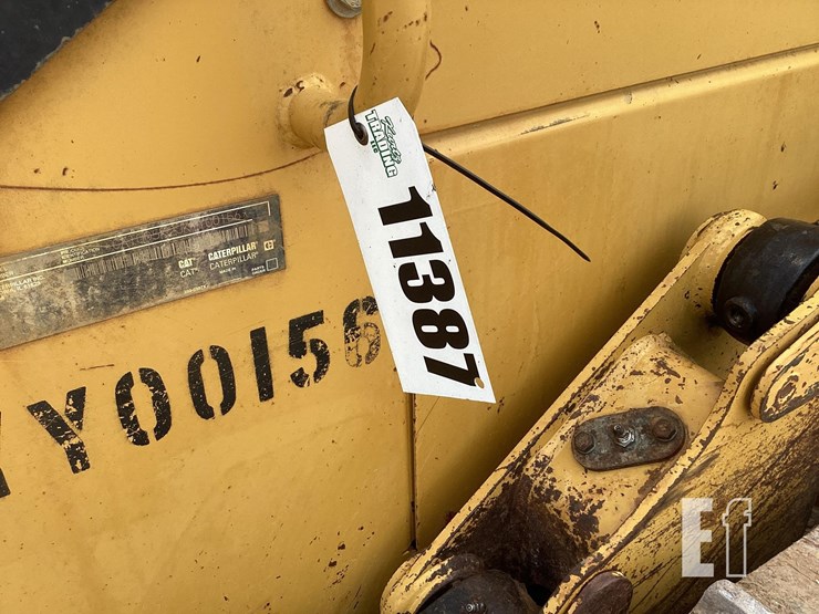 2012-caterpillar-d5k2-lgp-image-21