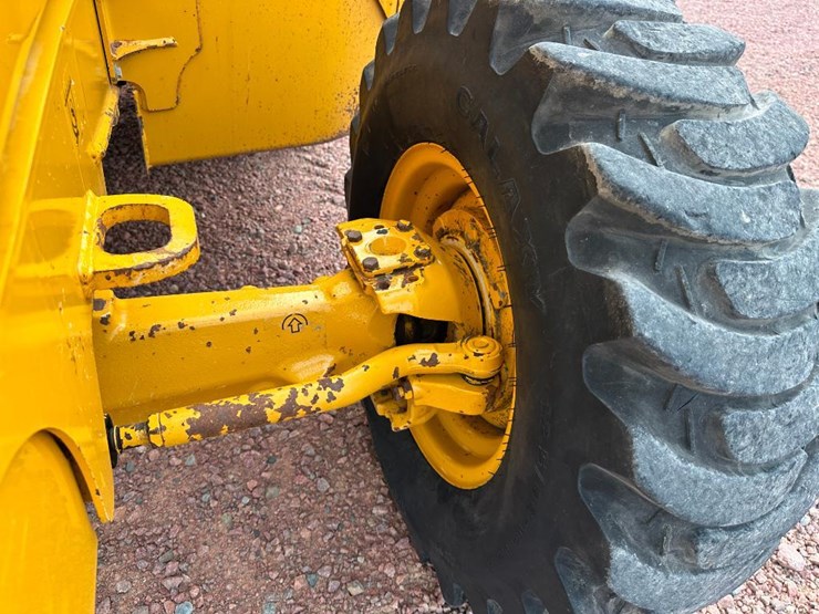 2018-deere-310sl-image-44