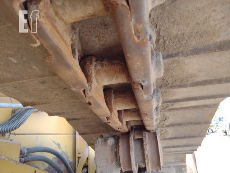 2010-caterpillar-d6n-lgp-image-39