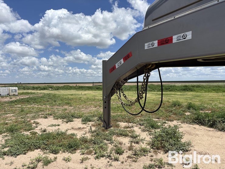2022-open-range-40’-gooseneck-trailer-image-9