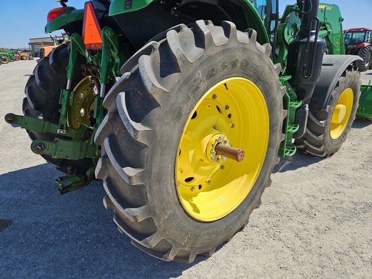 2021-john-deere-6155m-image-9