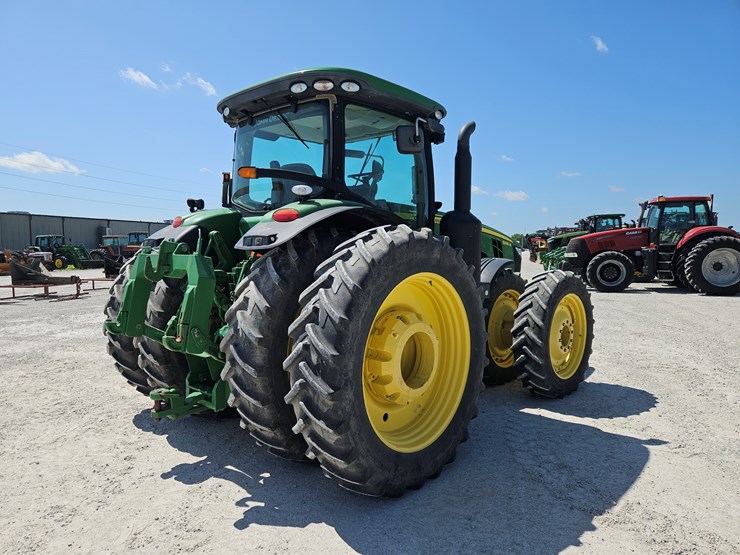 2014-john-deere-8335r-image-18