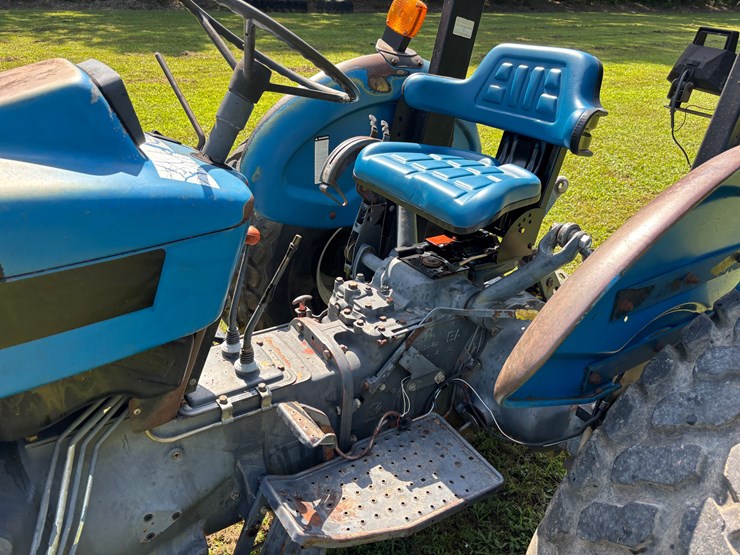new-holland-3930-image-14