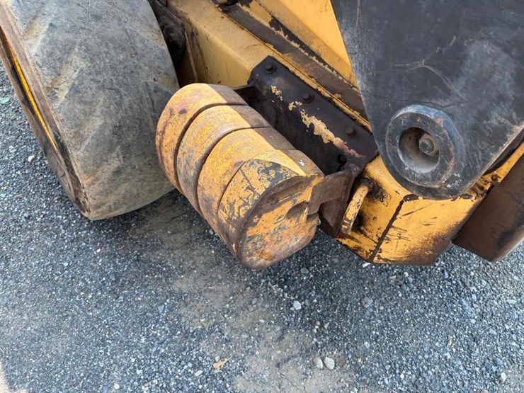 1998-new-holland-lx885-image-10