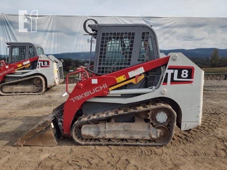 2018-takeuchi-tl8-image-1