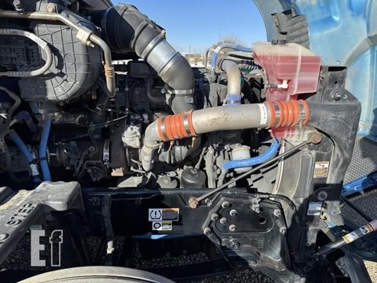 2018-kenworth-t680-image-28
