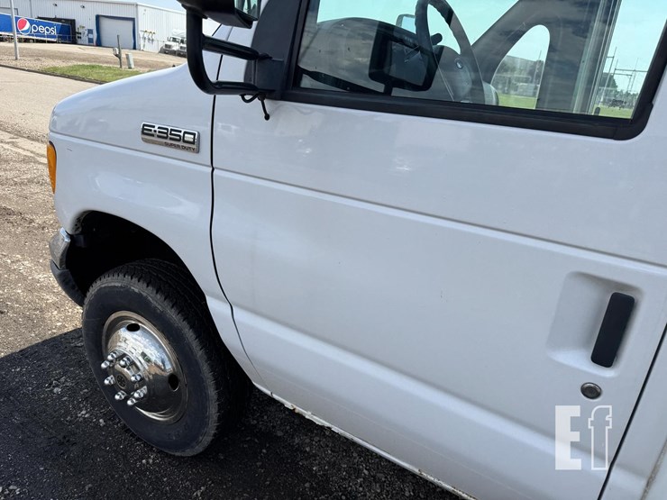 2007-ford-e350-image-13