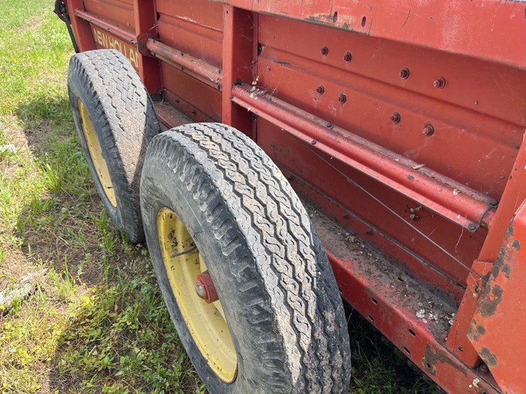 new-holland-791-image-17