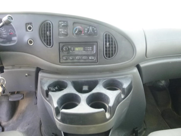 2008-ford-e350-image-19