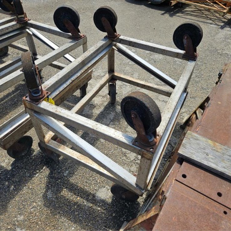 #2580 • (2) Rolling Carts