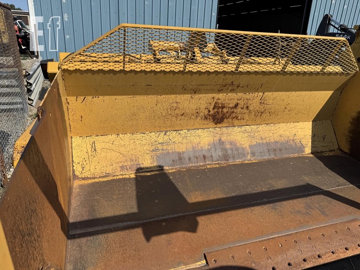 2000-deere-1812c-image-25