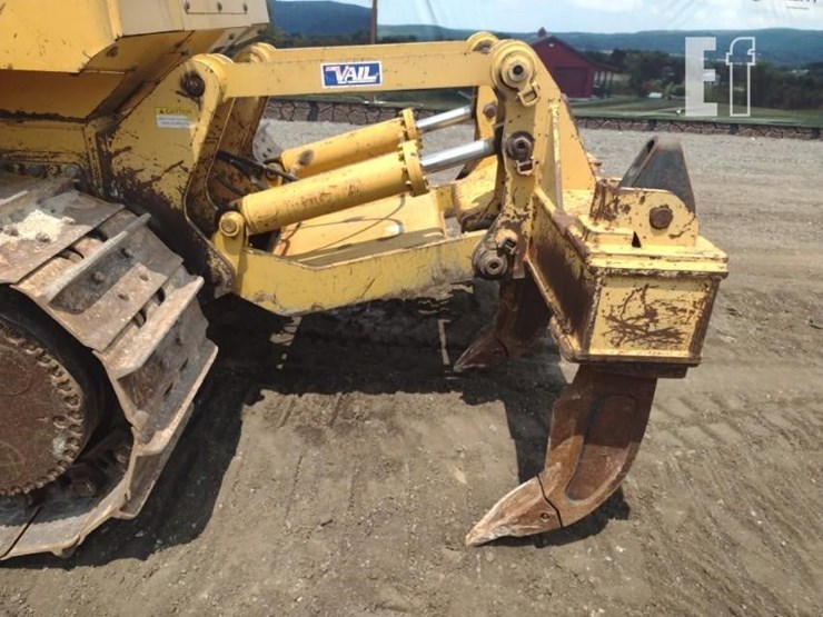 2011-deere-850k-image-43
