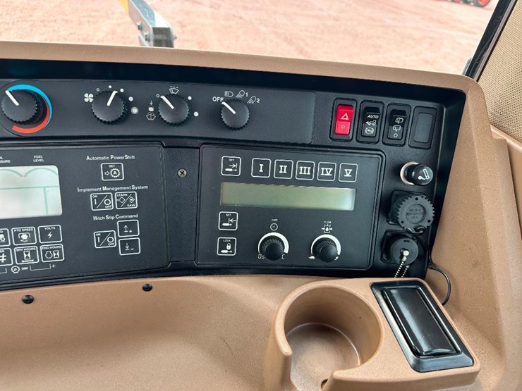 john-deere-8210-image-63