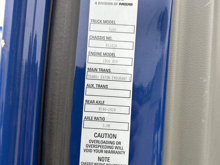 2020-kenworth-t680-image-19