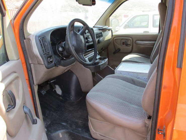 1999-chevrolet-express-3500-image-7