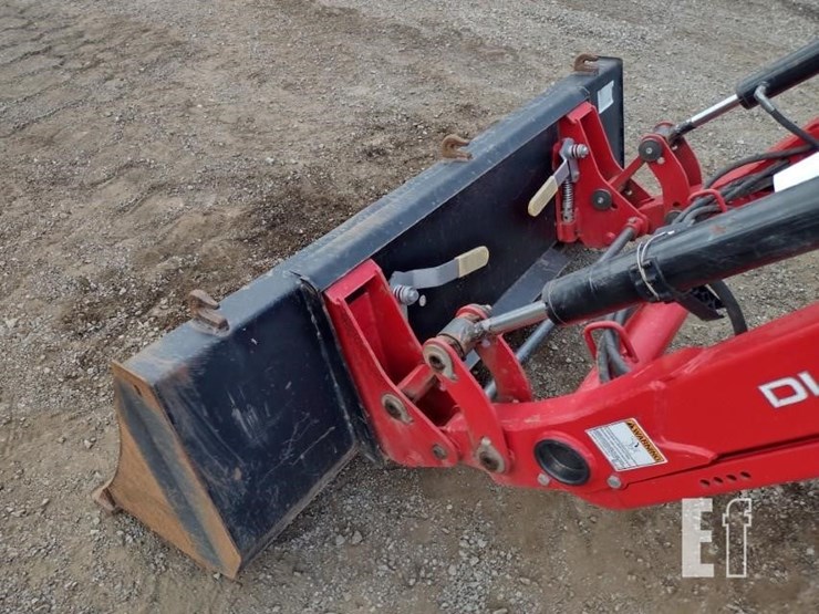 massey-ferguson-1735m-image-15