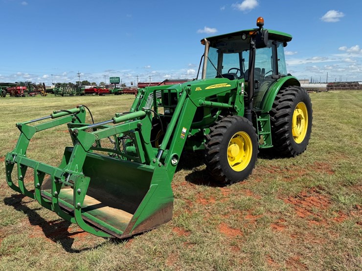 2011-john-deere-6115d-image-12