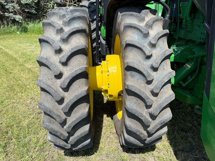 2021-john-deere-8r-340-image-36