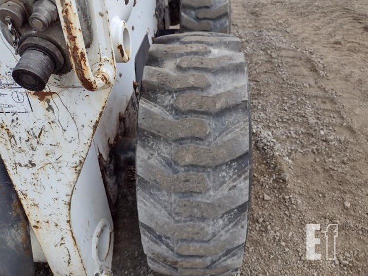 2018-bobcat-s570-image-21