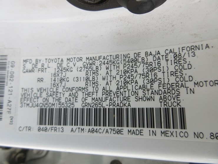 2013-toyota-tacoma-image-17