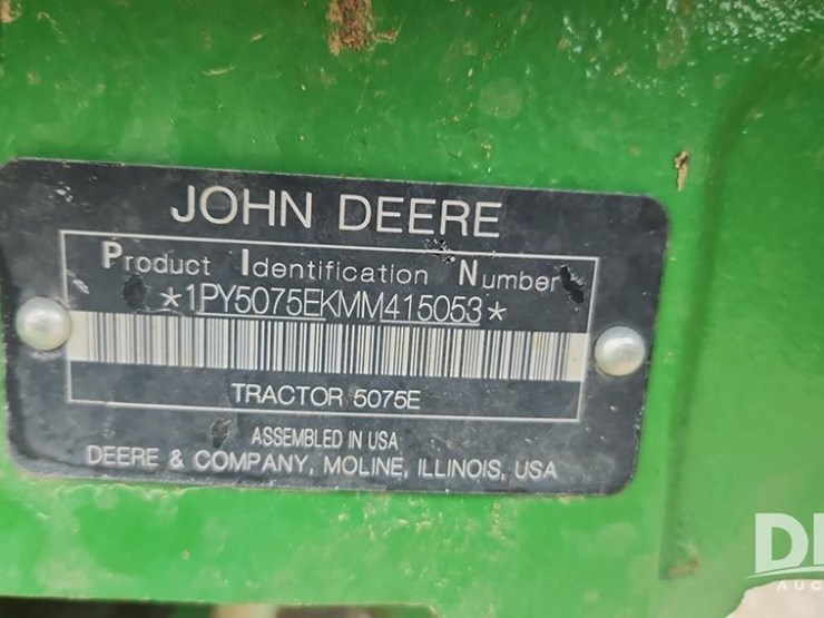 2021-john-deere-5075e-image-28