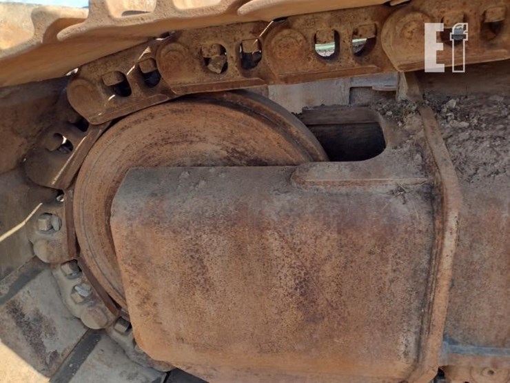 2011-caterpillar-336e-image-37