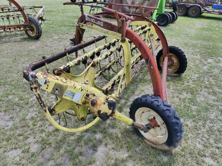 new-holland-258-image-6