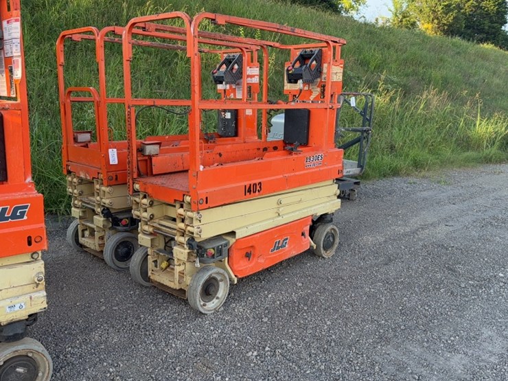 jlg-1930es-image-1