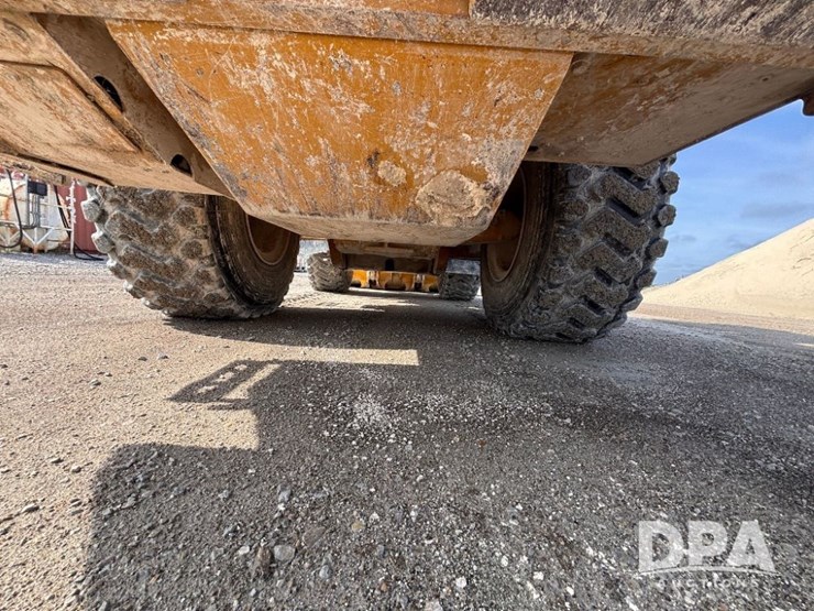 2014-caterpillar-950m-image-40