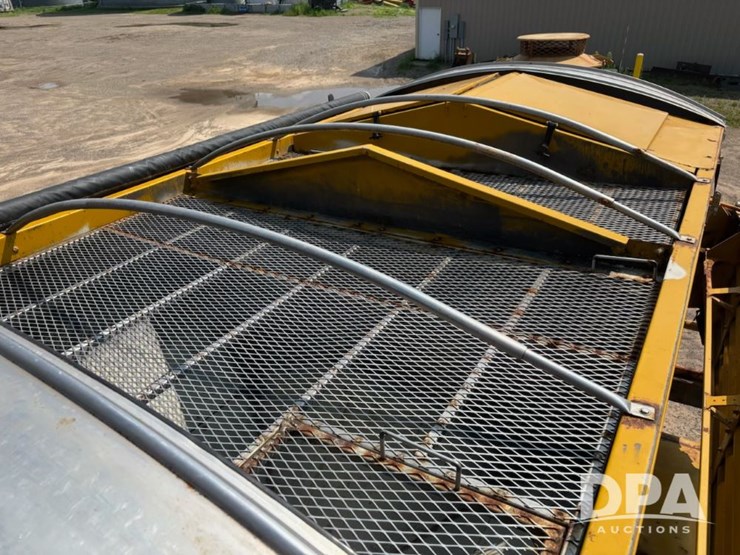 2006-john-deere-8-image-41