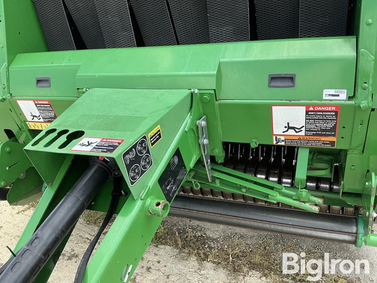2015-john-deere-569-image-13