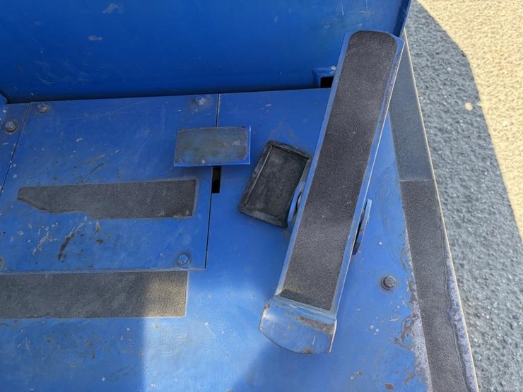 1997-clarke-alto-505-232-ride-on-floor-scrubber-image-12