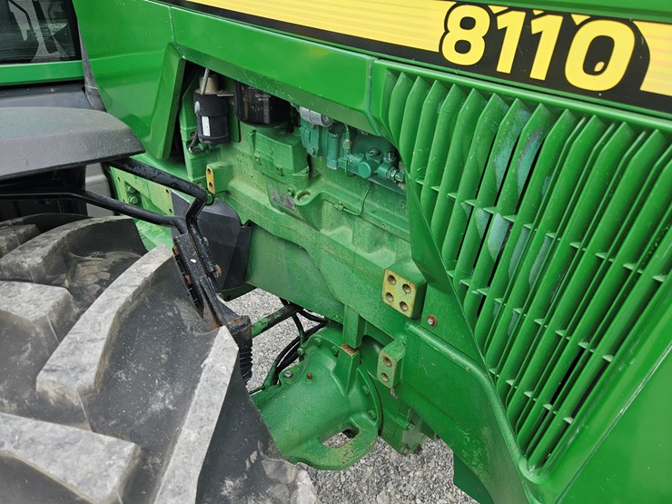 2001-john-deere-8110-image-19