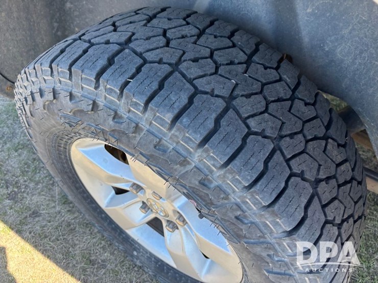 2015-dodge-ram-1500-image-37