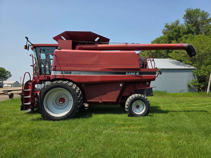 2002-case-ih-2388-image-20