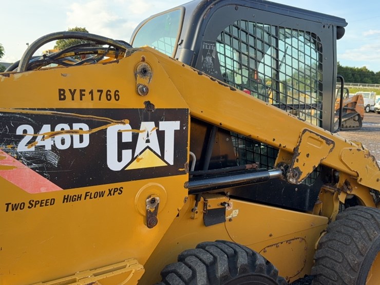 caterpillar-246d-image-6