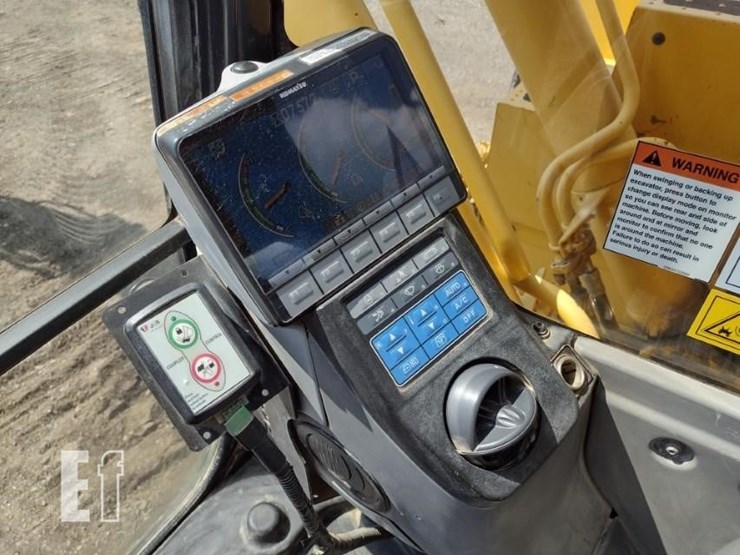 2011-komatsu-pc228us-lc-8-image-9
