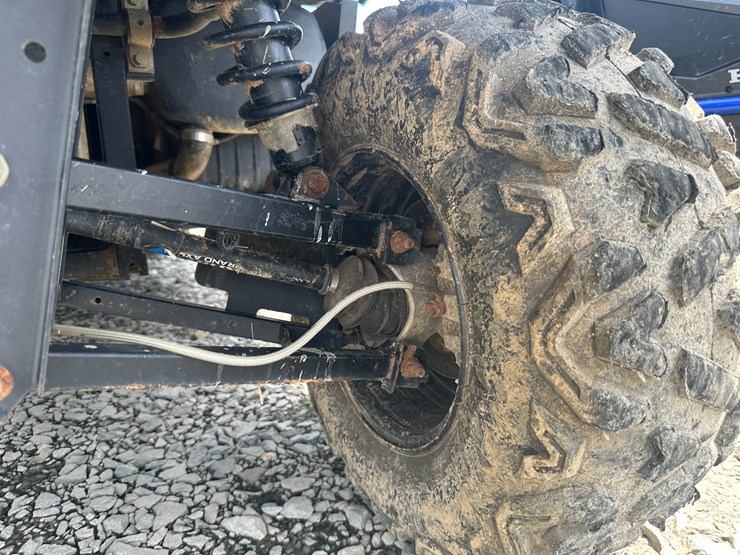 2013-polaris-ranger-800-image-11