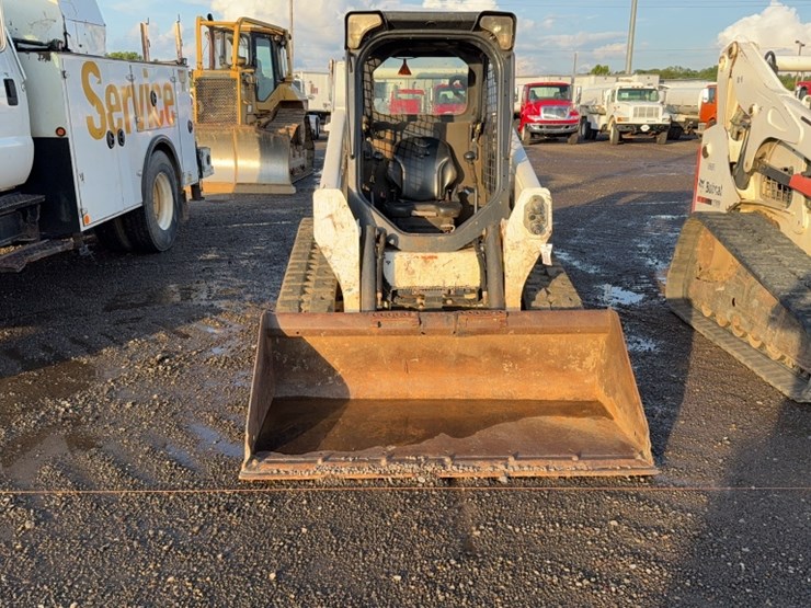 2019-bobcat-t595-image-2